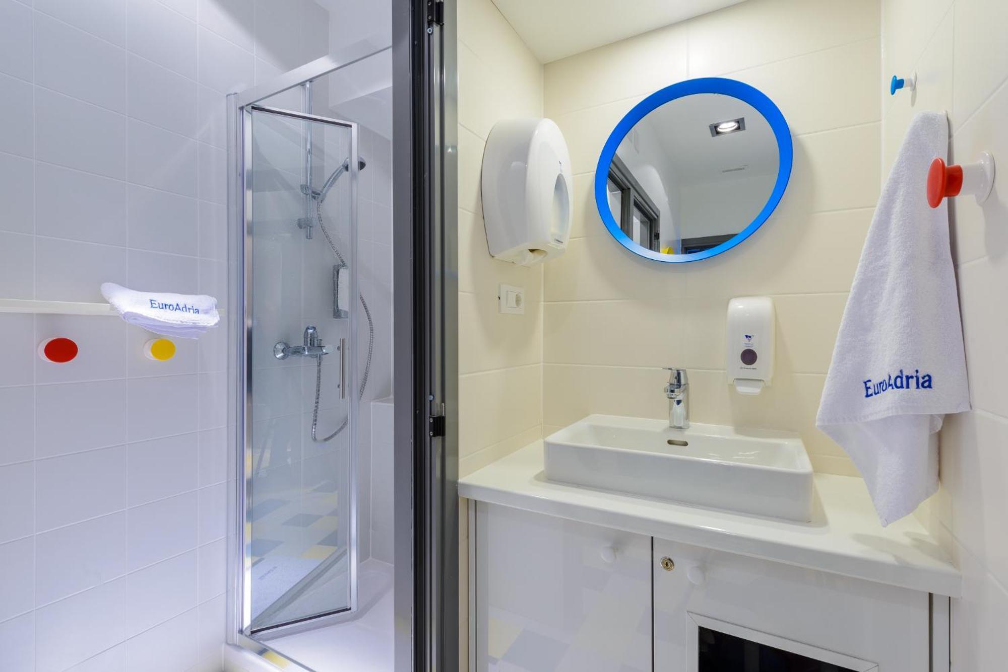 Hostel Euroadria