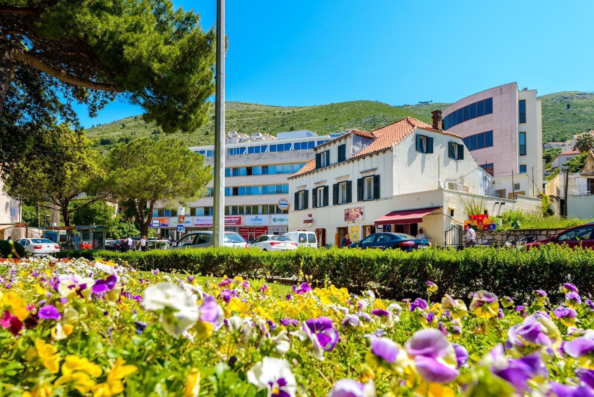 Euroadria Hostel *